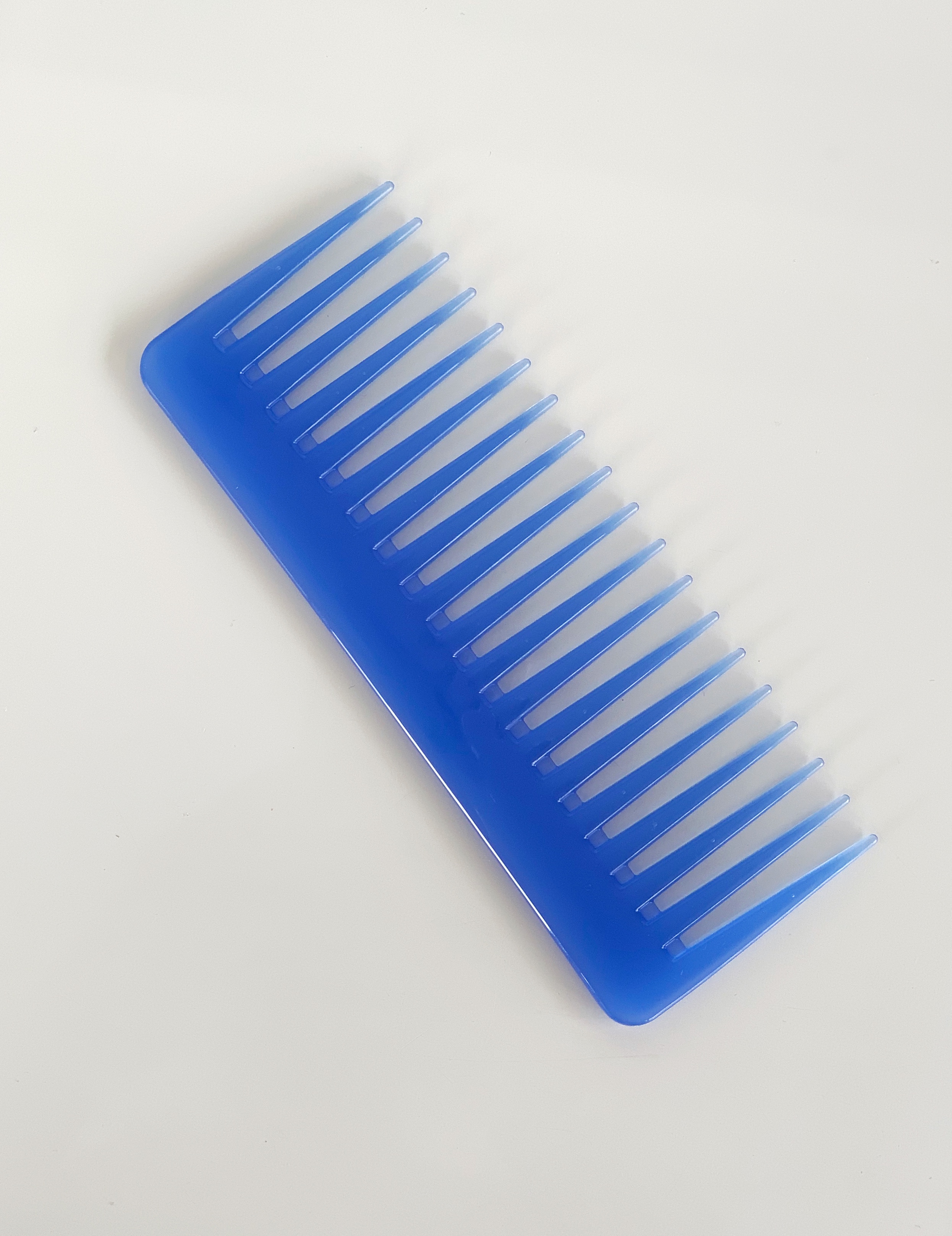 Wide Tooth Rake Comb Hair with Melissa